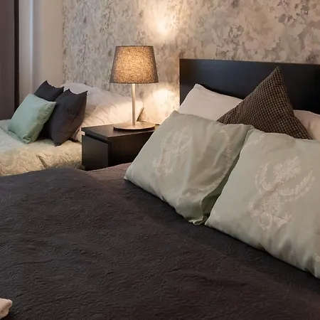 Luxury In Prime Location Apartmán *