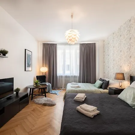 Luxury In Prime Location Apartmán